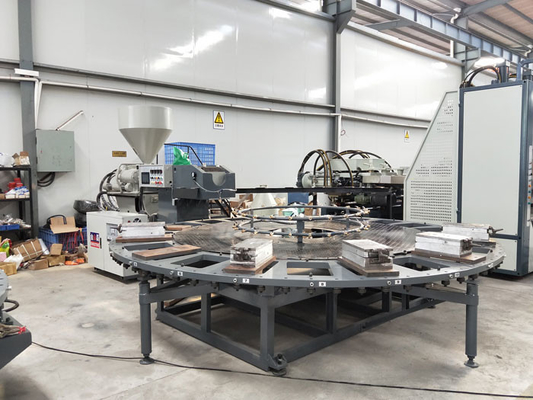 Material giratório dos PP da máquina da modelação por injeção das sapatas dos saltos altos único