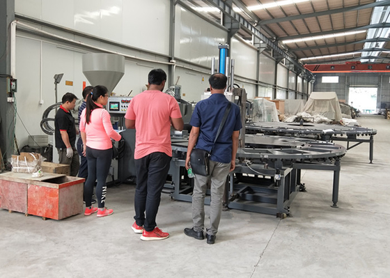 Deslizador plástico que faz a sistema do sopro do ar da máquina o tipo giratório máquina